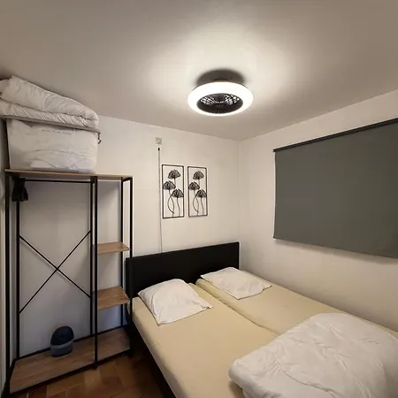 Chalet 16